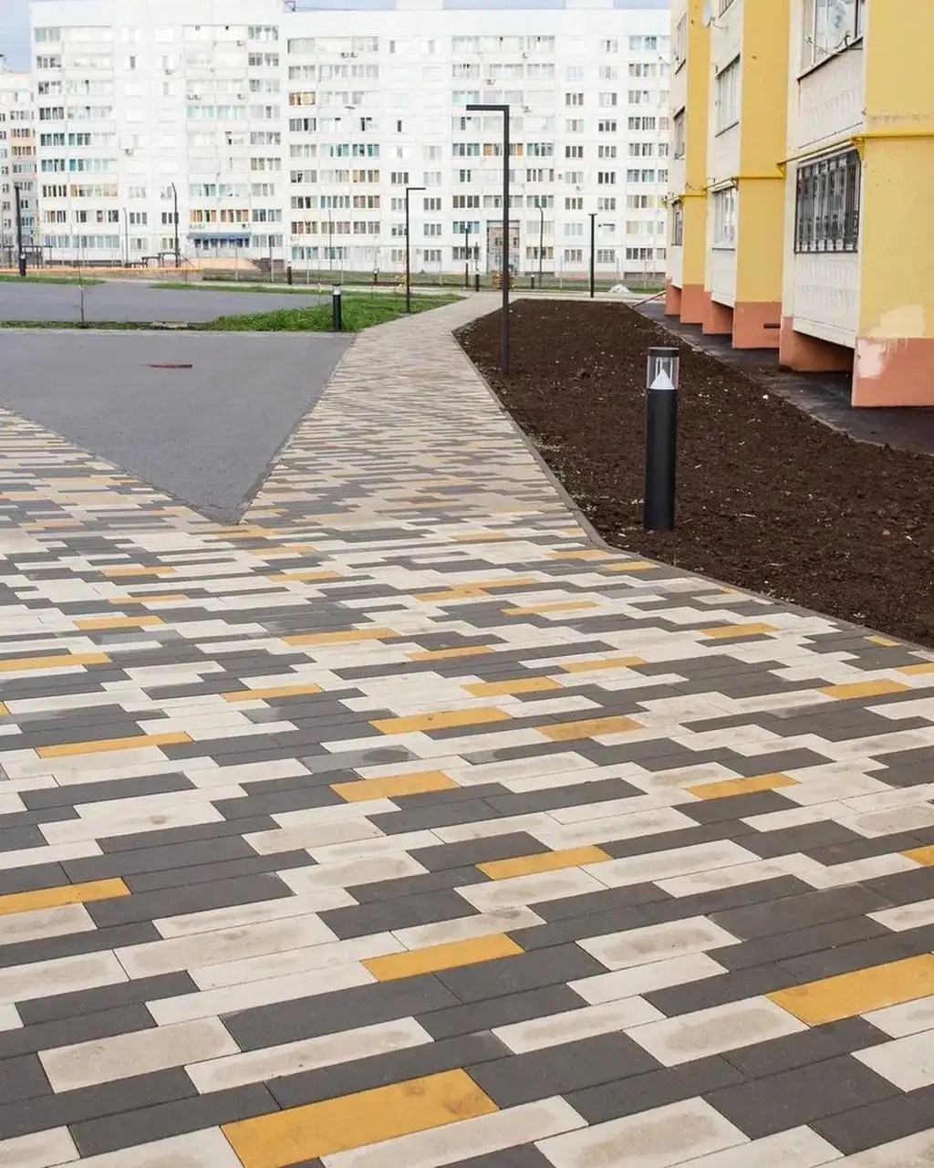 Тротуарная плитка Регата Б.18.Псм.6 гладкий Черный