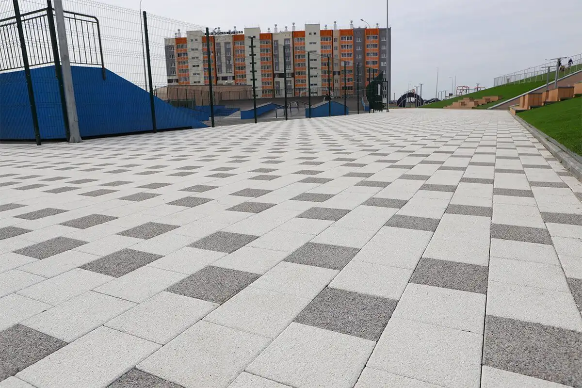 Тротуарная плитка Квадрат Б.1.К.8см 300х300х80 гранит Белый Выбор, арт. 1030721