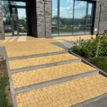 Тротуарная плитка Комплект Классико из 2-х камней, высота 80 мм, стандарт Желтый