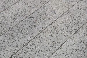 Бортовой камень дорожный пониженный Готика Granite FINO, Серый, 1000х225х150 мм