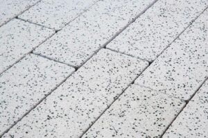 Тротуарная плитка Готика Granite FINERRO, Покостовский, Скада без фаски, 225х150х100 мм